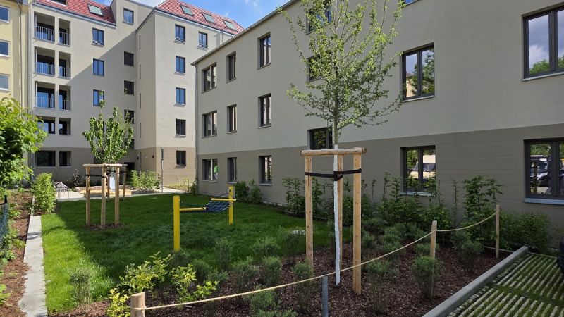 Fertigstellung Innenhof Neubauvorhaben Moritzburger Straße 51 / Rosa-Steinhart-Straße 2