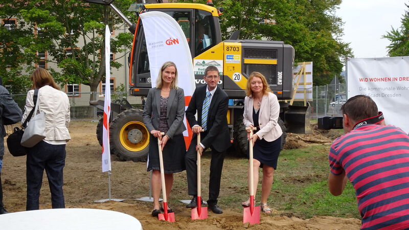 erster Spatenstich WiD Ulmenstraße 16